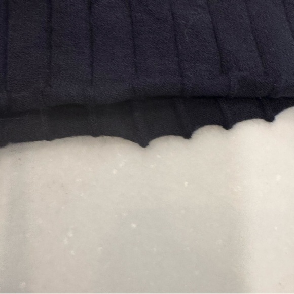 Joie Women's Navy Blue Long Sleeve Ribbed V-Neck Sweater Size Medium - Picture 9 of 9